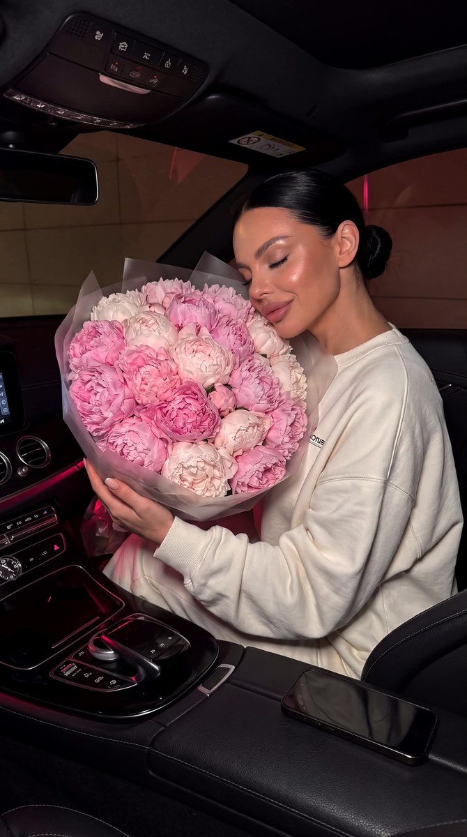Evening Peony Portrait in a Luxury Car output 1