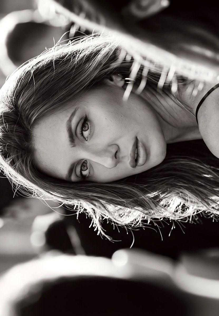 Cinematic Monochrome Vogue Street Portrait output 2
