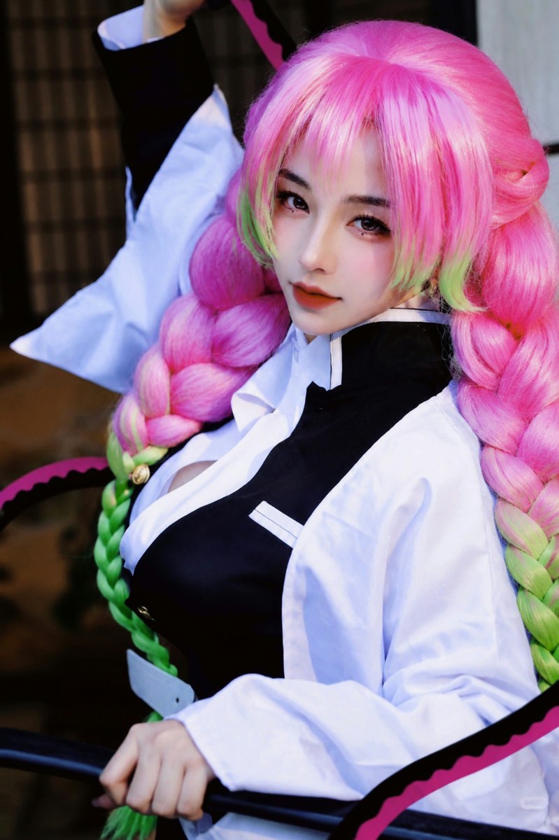 Solitary Bloom Beneath the Blade — Mitsuri Kanroji Cosplay Portrait output 8