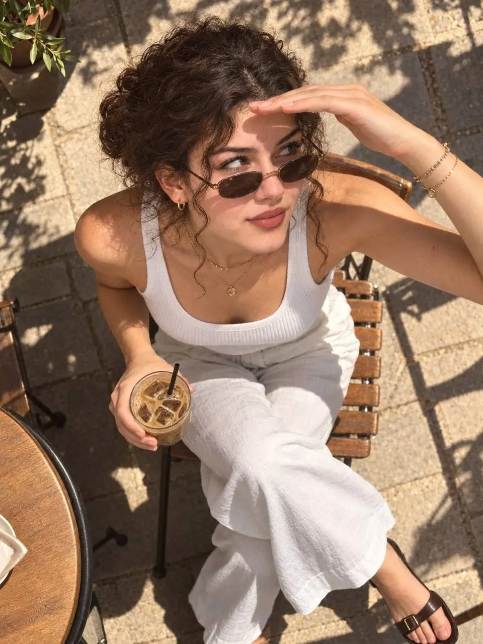 Overhead Café Photo with Motion Blur