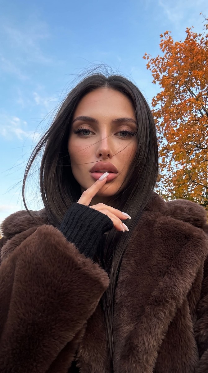 Autumn Low-Angle Selfie in a Chocolate Fur Coat