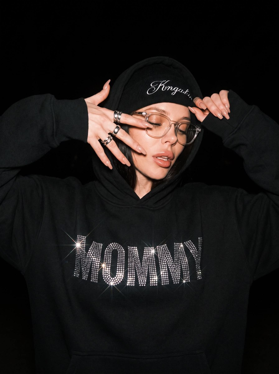 Dark Nighttime “MOMMY” Rhinestone Portrait output 2