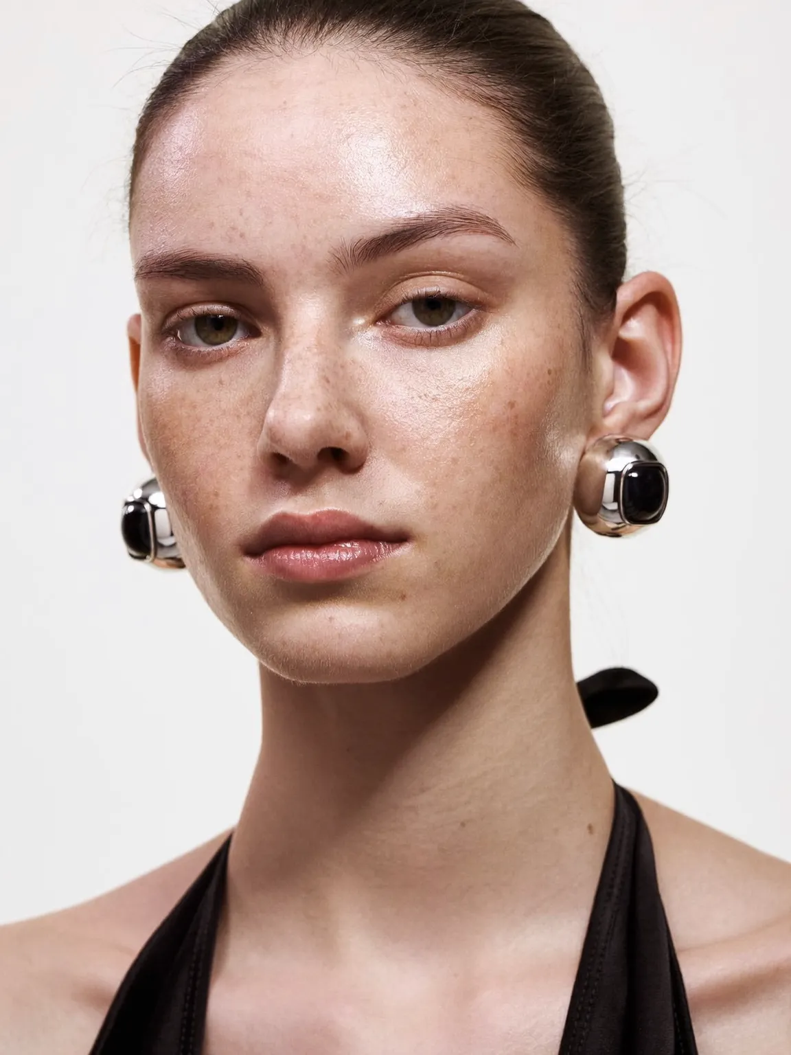 Photorealistic Editorial Jewelry Portrait output 9