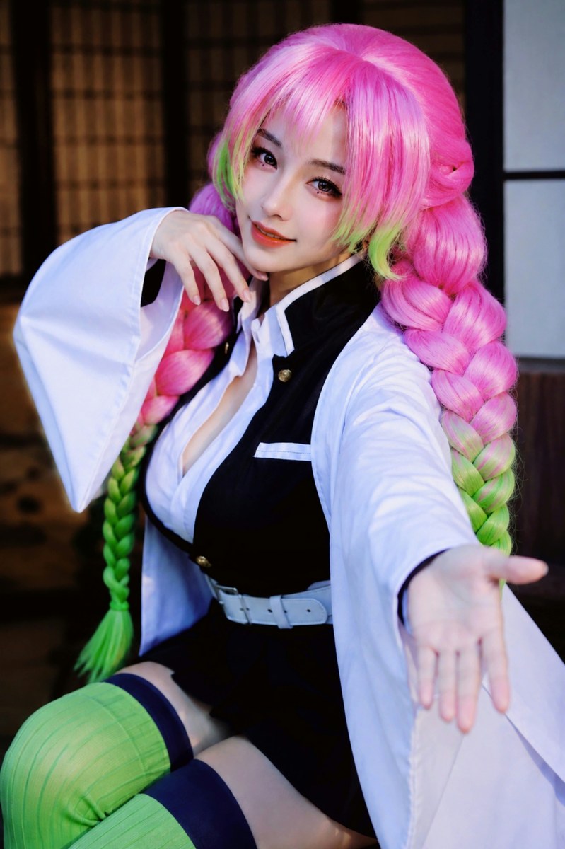Solitary Bloom Beneath the Blade — Mitsuri Kanroji Cosplay Portrait output 7