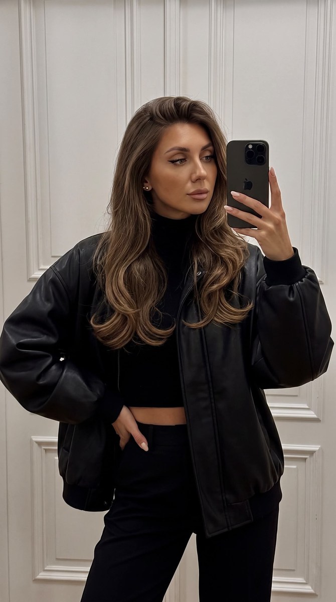 Oversized Black Jacket Mirror Selfie output 1