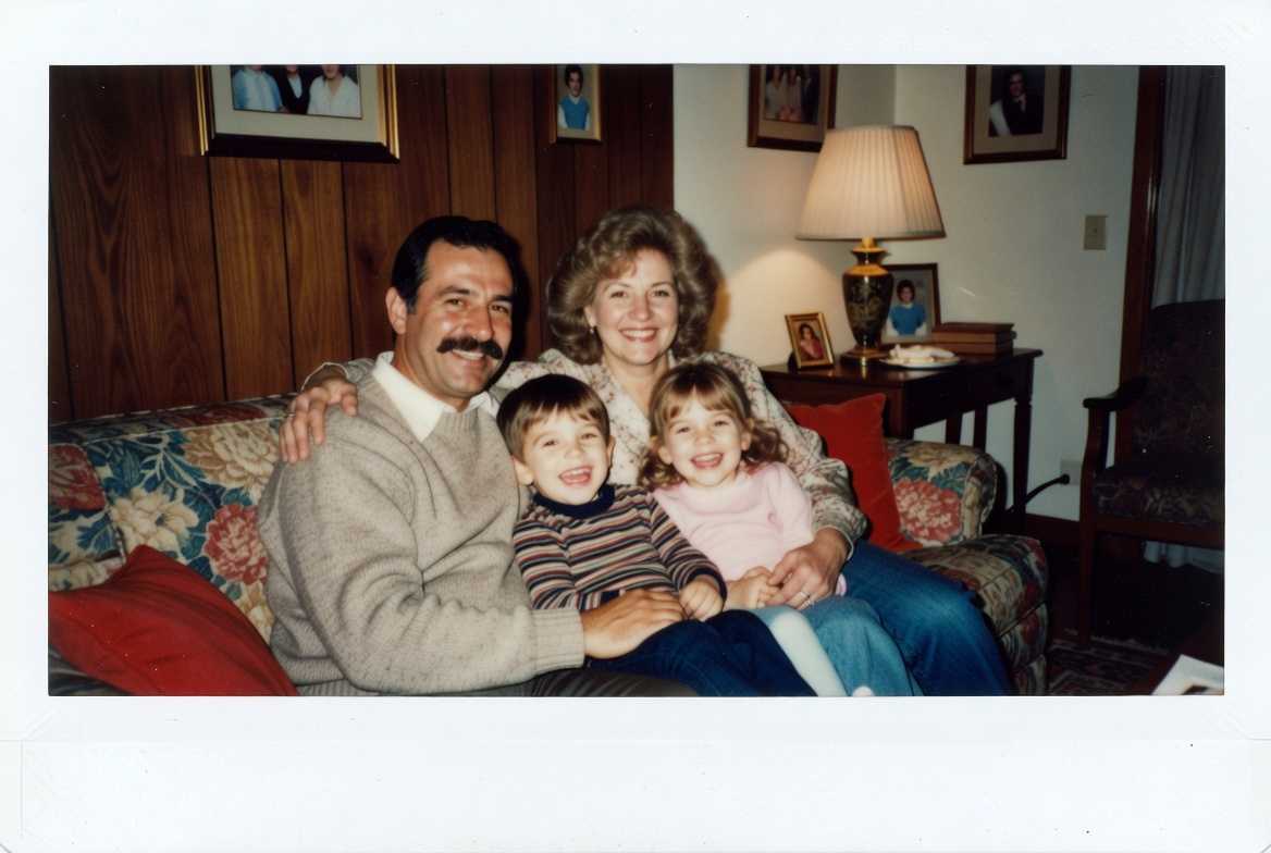 Create a Nostalgic Polaroid-Style Family Photo