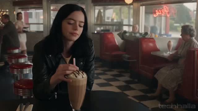 Frozen-Time Collision in a 1950s Diner