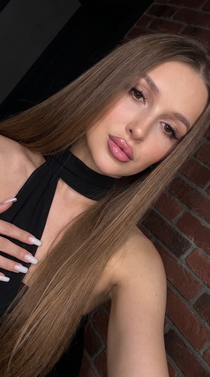 High-Angle Editorial Beauty Selfie output 2