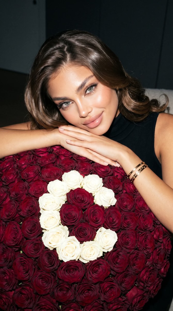Flash Portrait with a Rose Bouquet and Initial