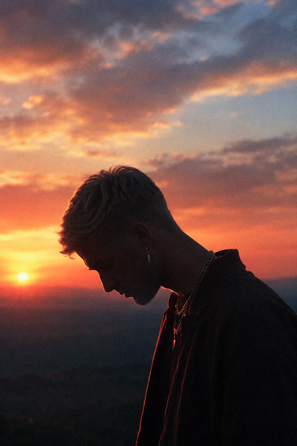 Cinematic Sunset Silhouette Portrait output 1
