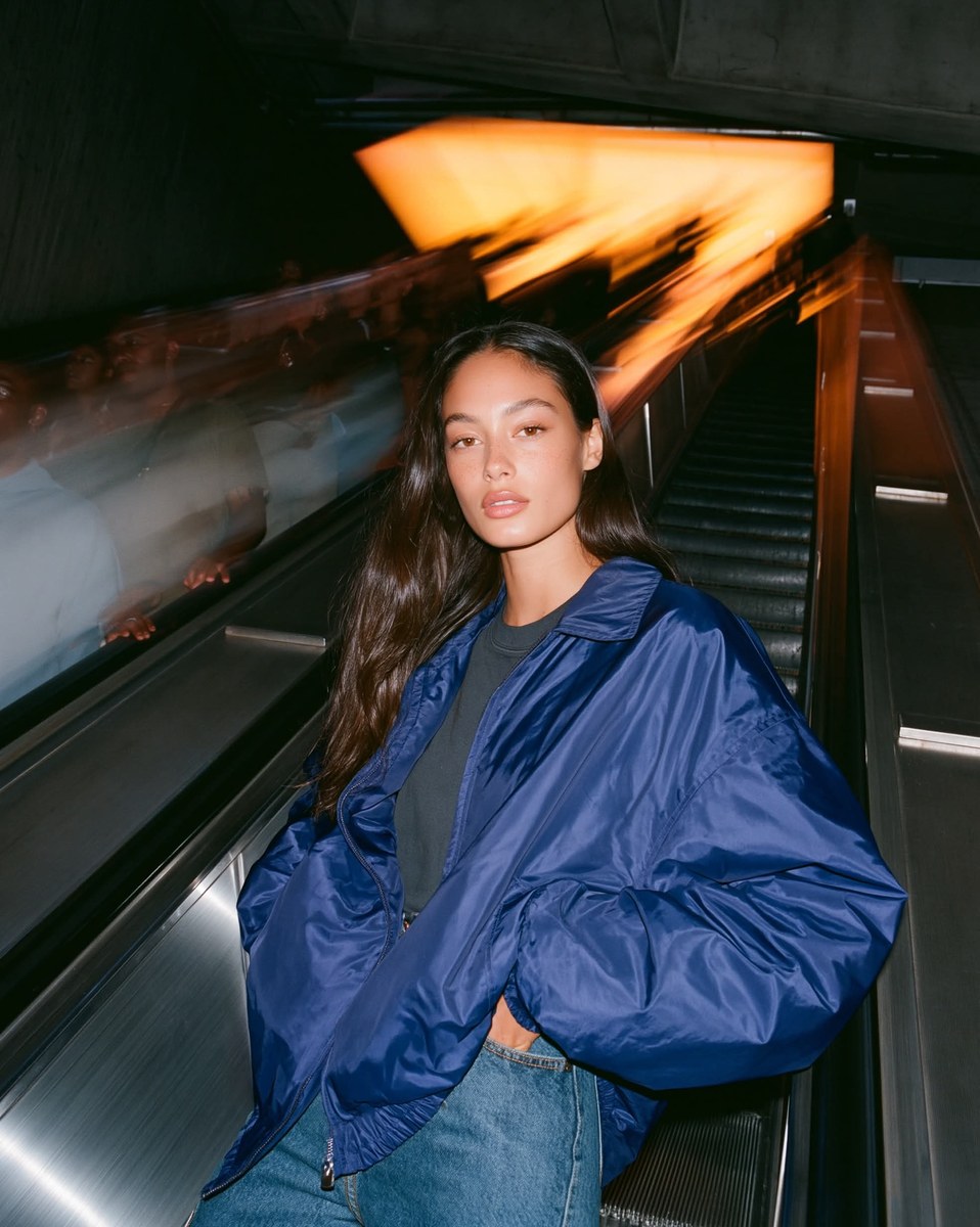 Underground Escalator output 3