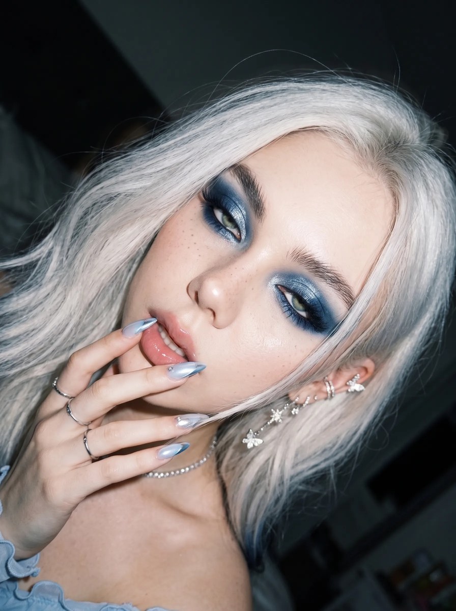 Icy Blue Flash-Fashion Portrait output 20