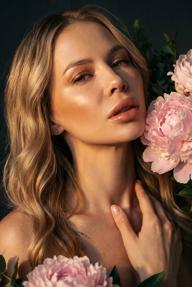 Peonies and Warm Light Beauty Portrait output 3