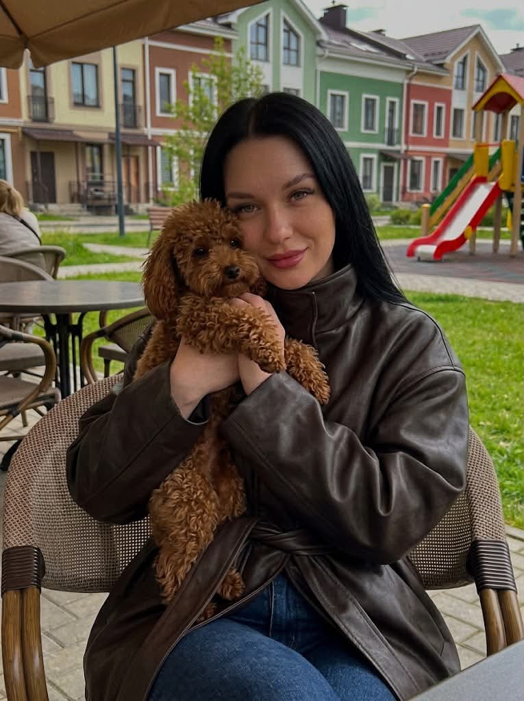 Outdoor Café Portrait with a Woman and Her Poodle