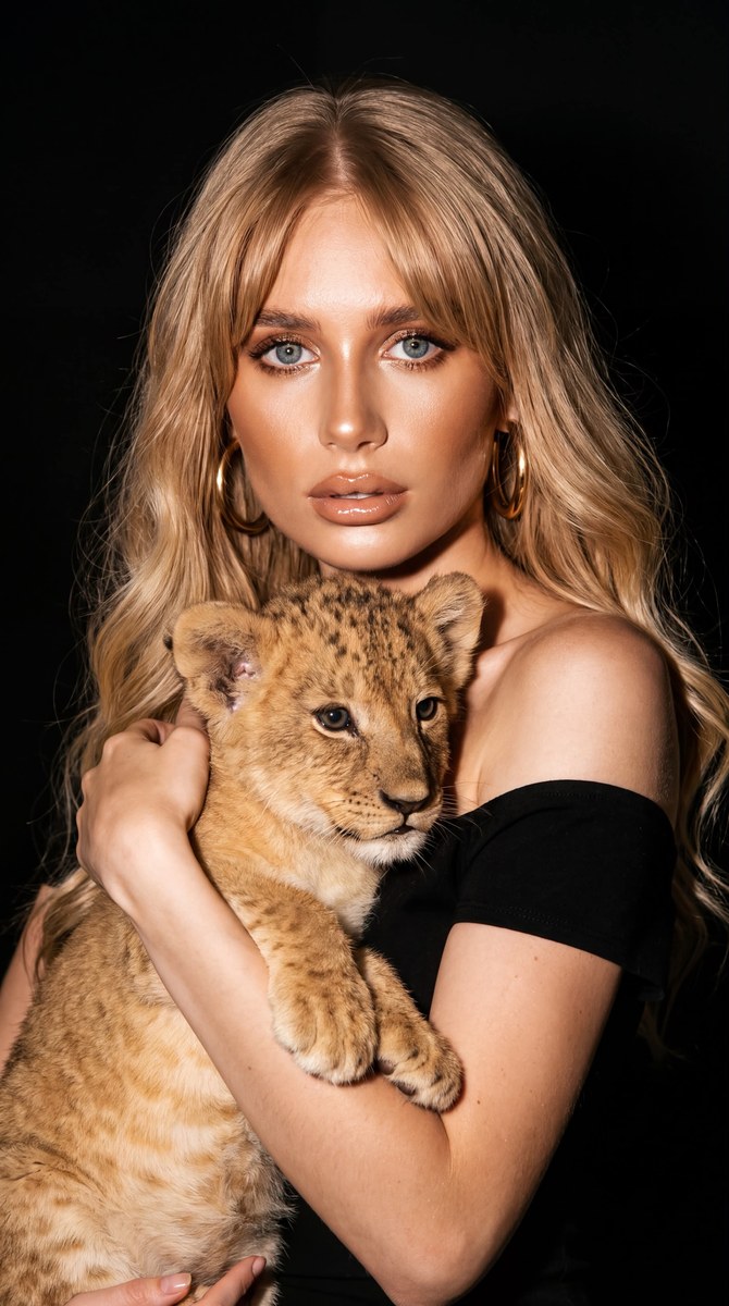 Luxury Flash Fashion Portrait with a Lion Cub output 2