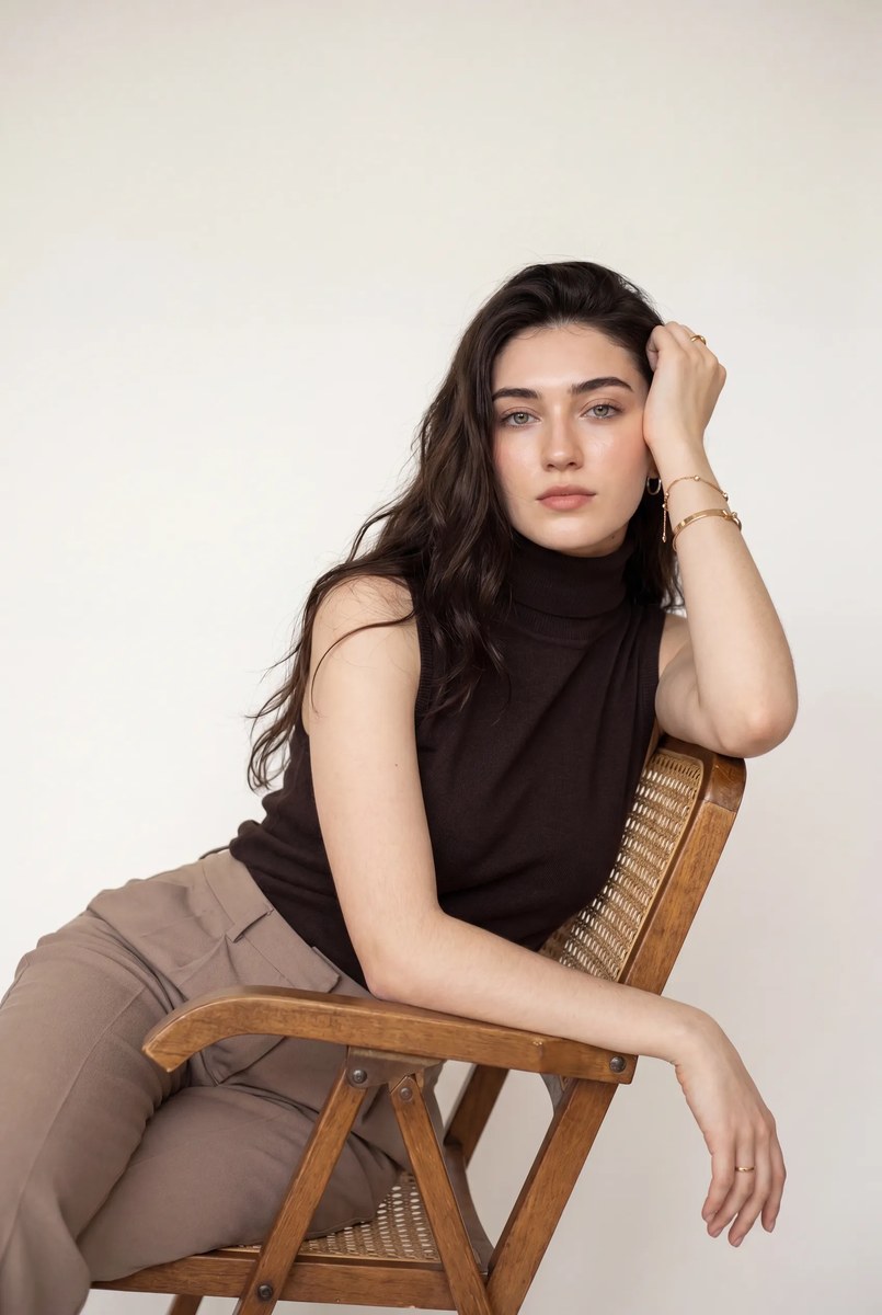 Quiet-Luxury Studio Fashion Portrait