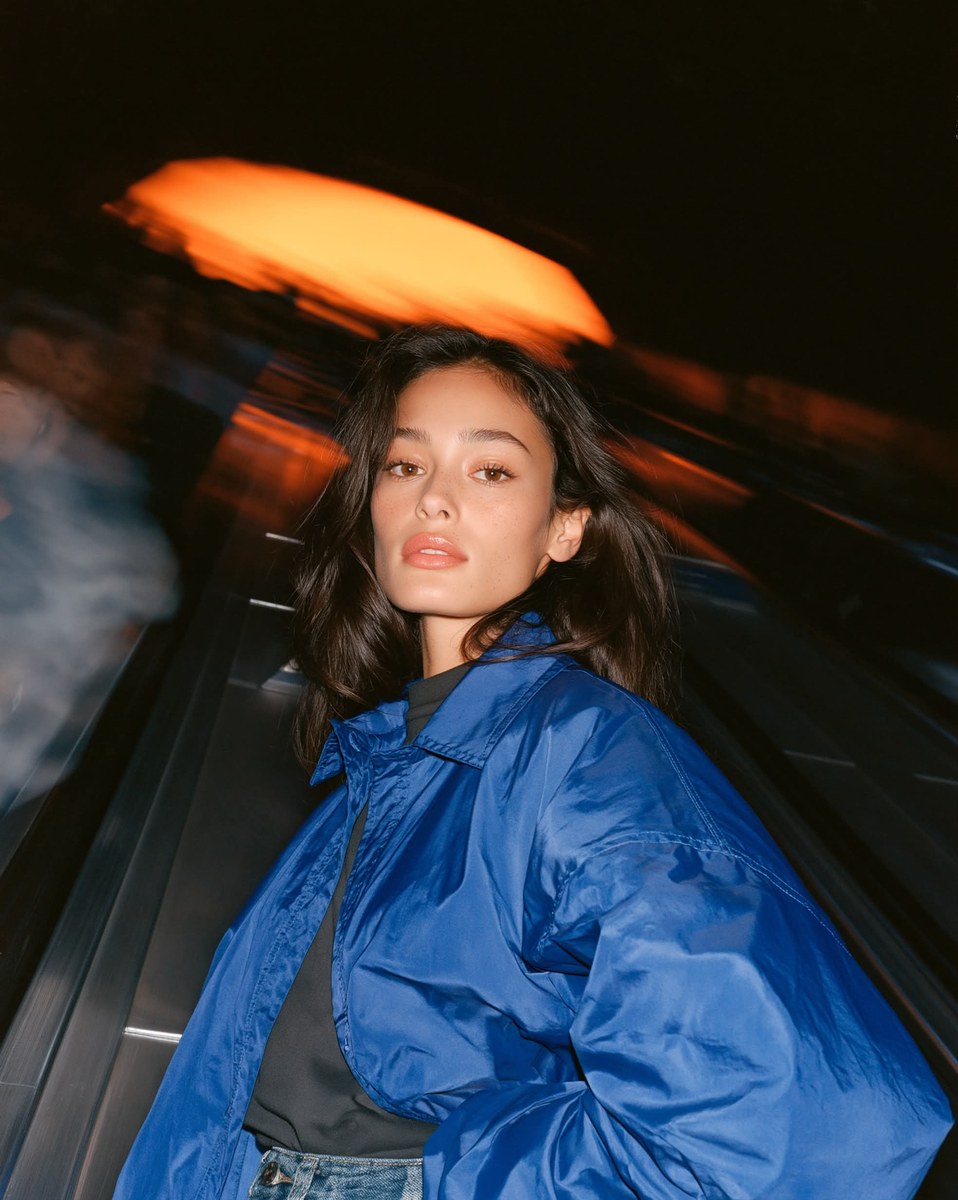 Underground Escalator output 5