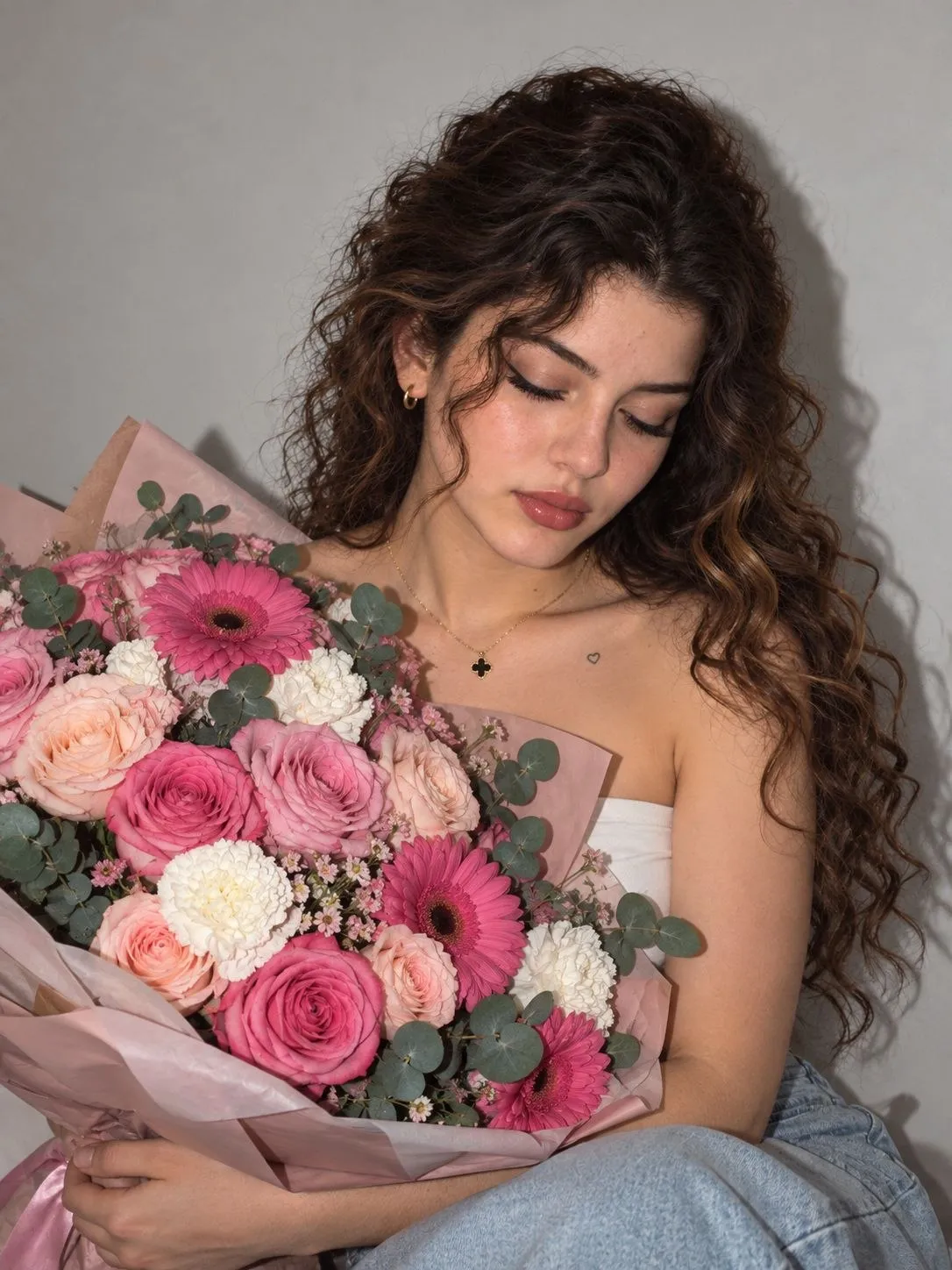 Woman with a Lush Bouquet output 2