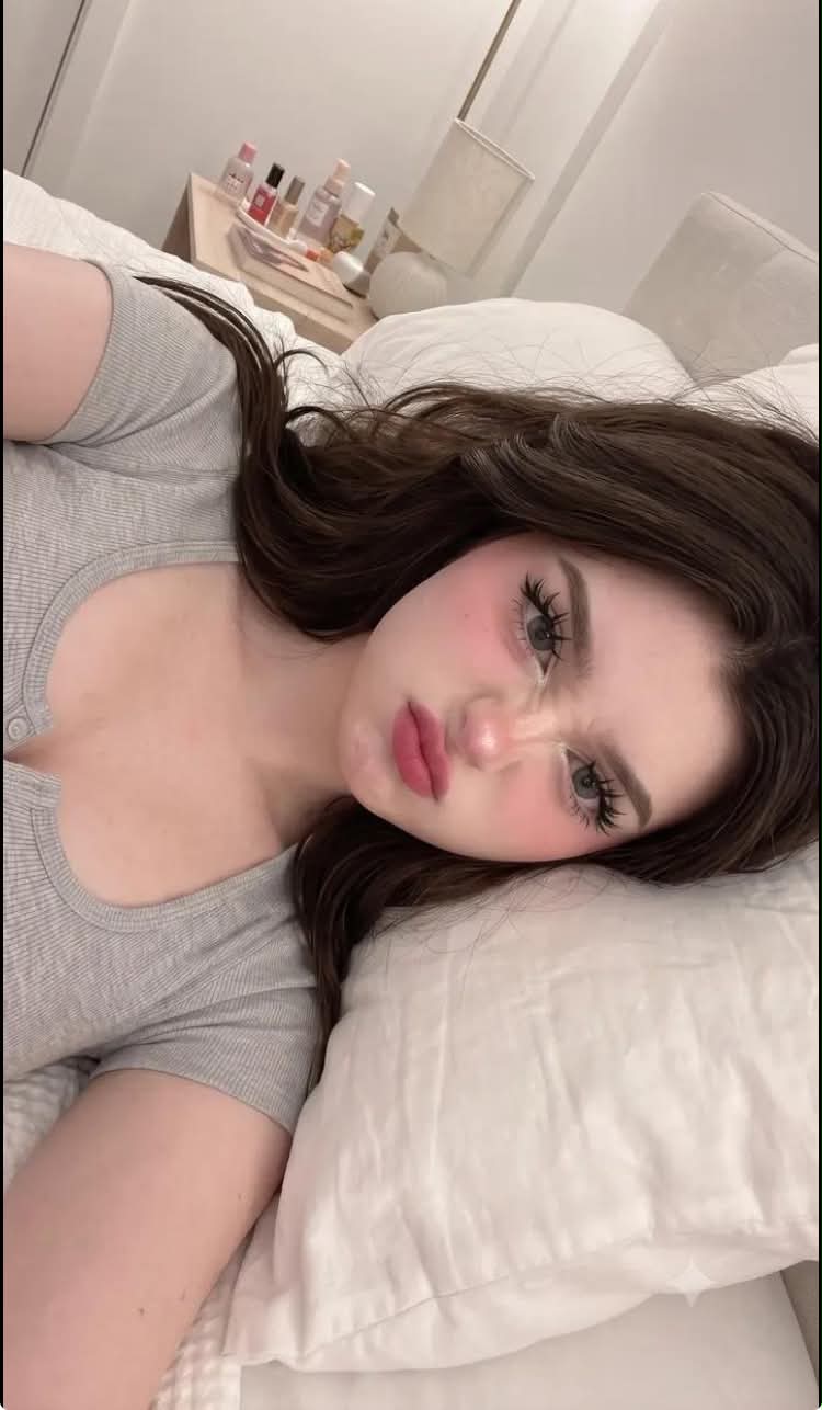 Douyin-Style Top-Down Portrait Selfie output 2