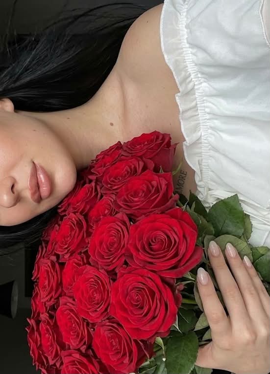 Windblown Selfie with Red Roses output 2