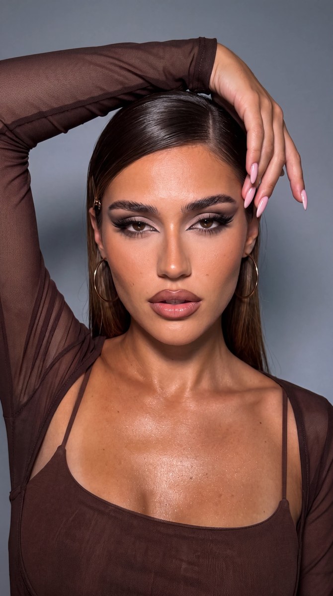 Luxury Fashion Beauty Portrait