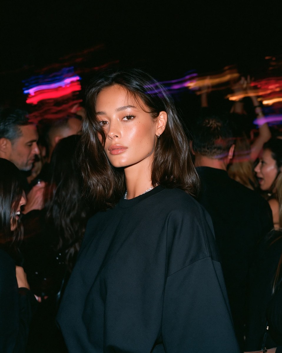 Nightclub Flash Fashion Editorial output 6