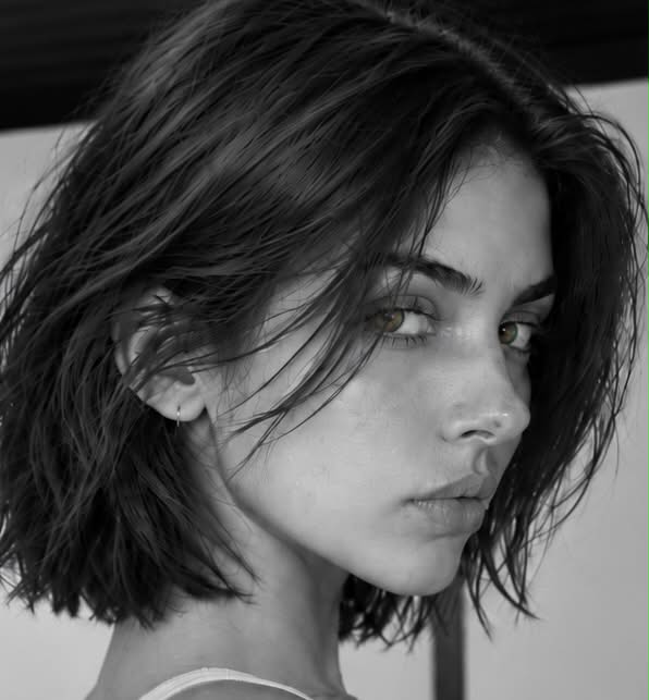 Selective-Color Black-and-White Eye Edit output 1