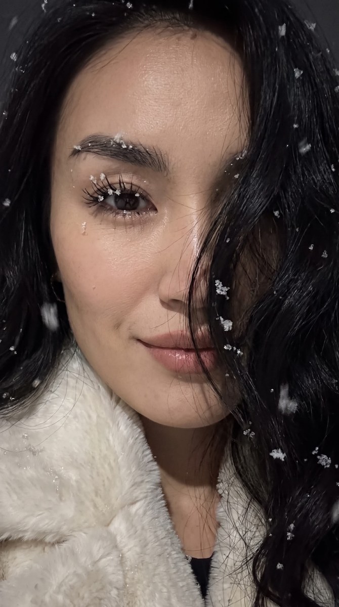Snowy Night Extreme Close-Up Selfie output 2
