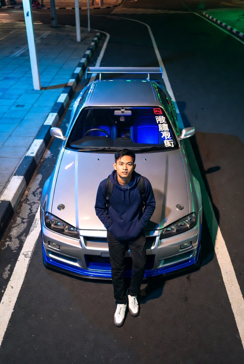 Create a Photorealistic Nighttime Street-Racing Scene output 1