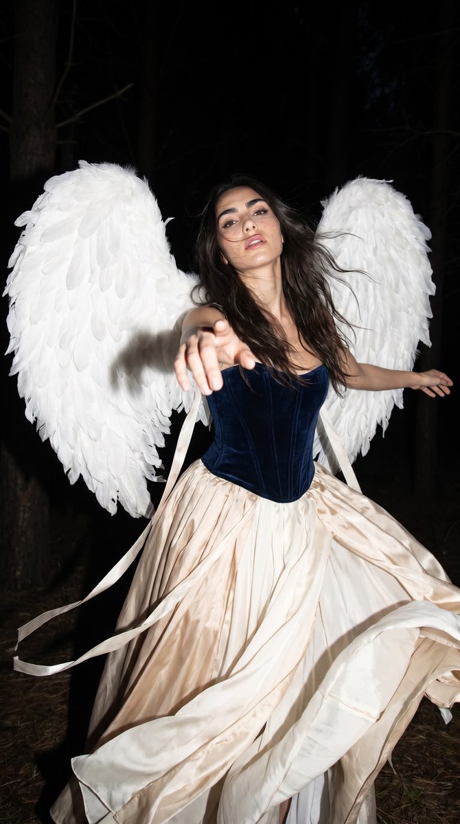 White Angel Fashion Portrait with Nighttime Flash output 1