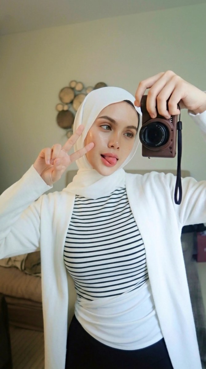 White Hijab Editorial Mirror-Selfie Portrait output 6