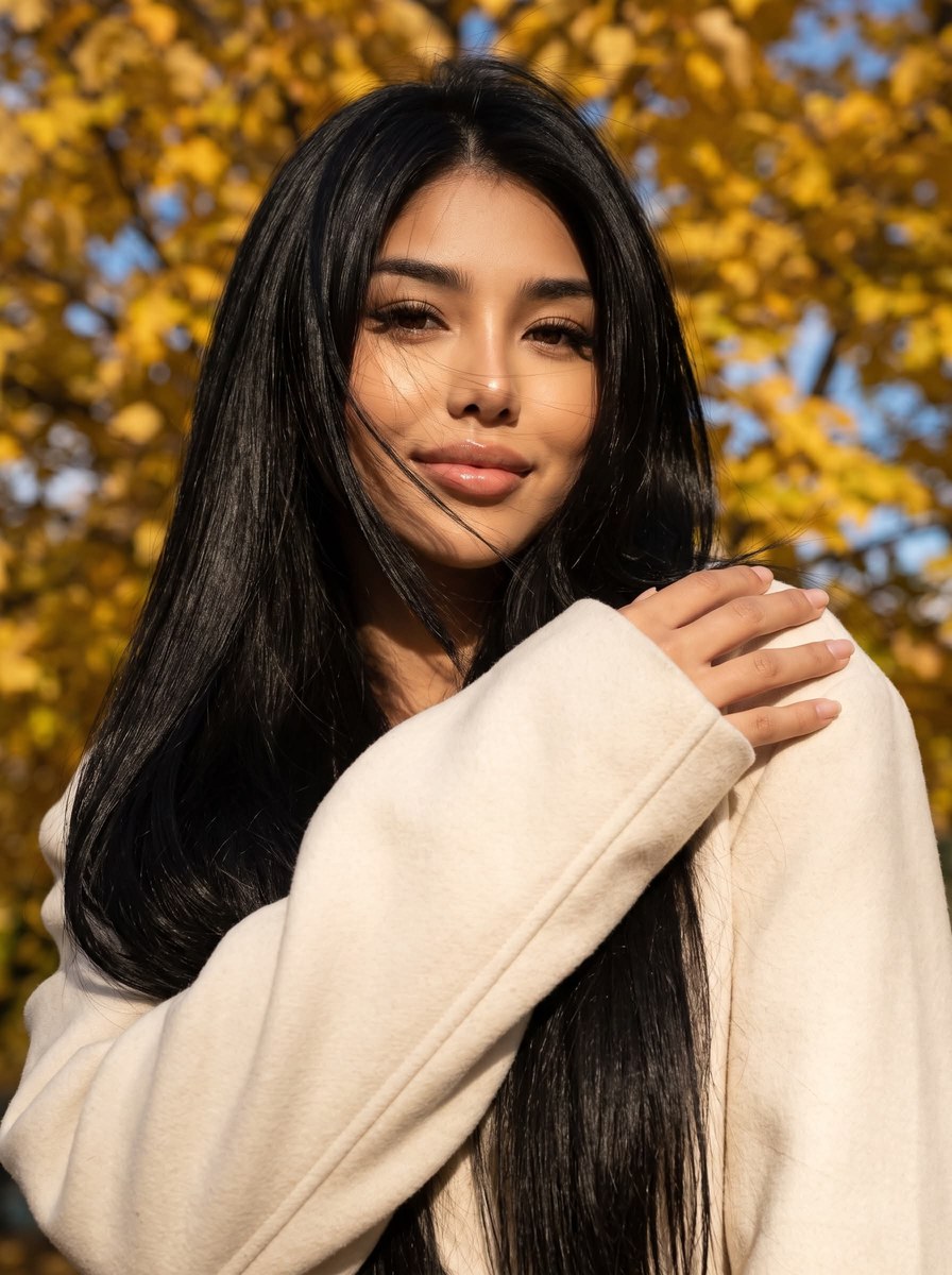 Autumn Close-Up Portrait of a Woman
