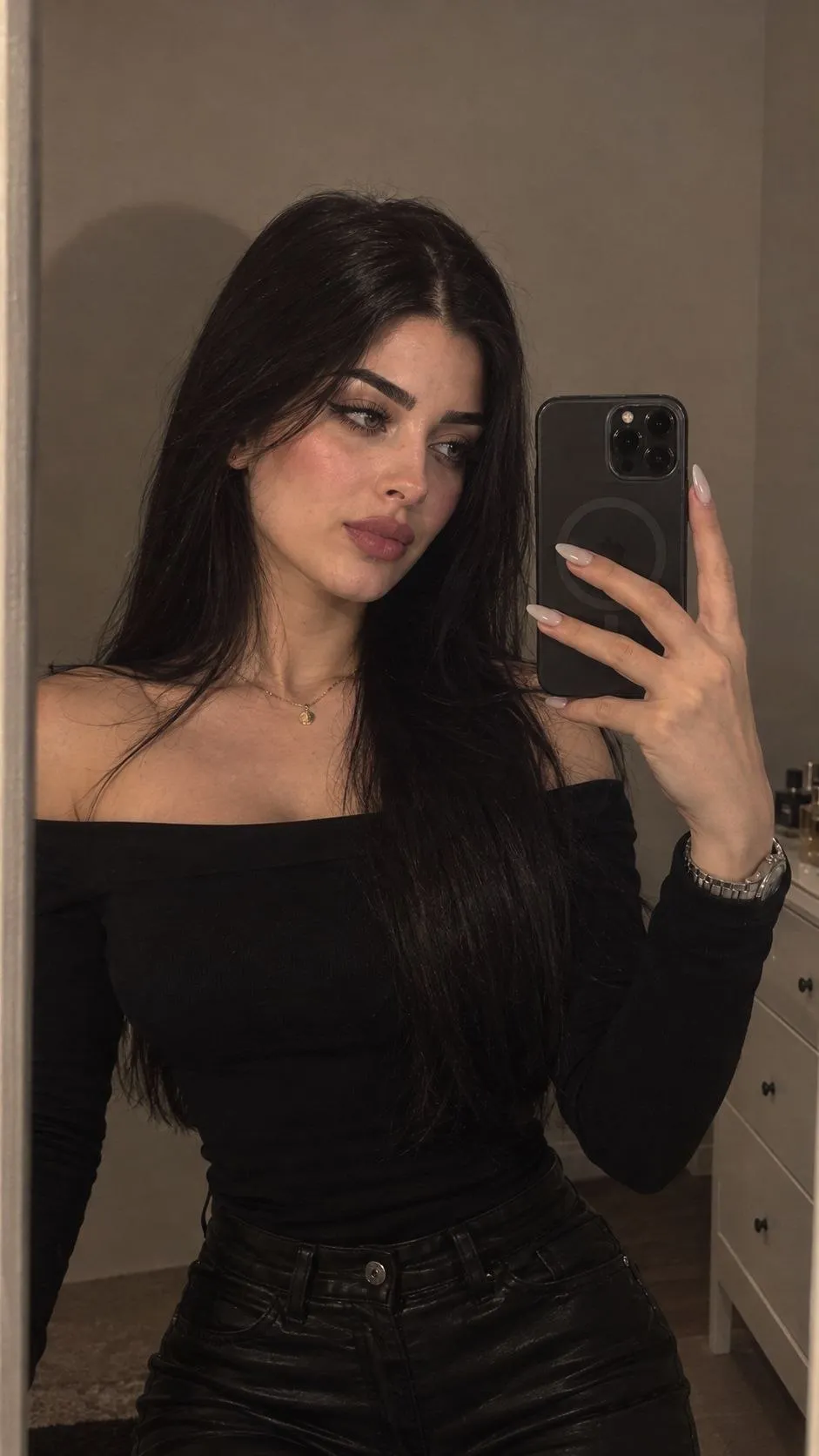 Glamorous Mirror Selfie of a Young Woman
