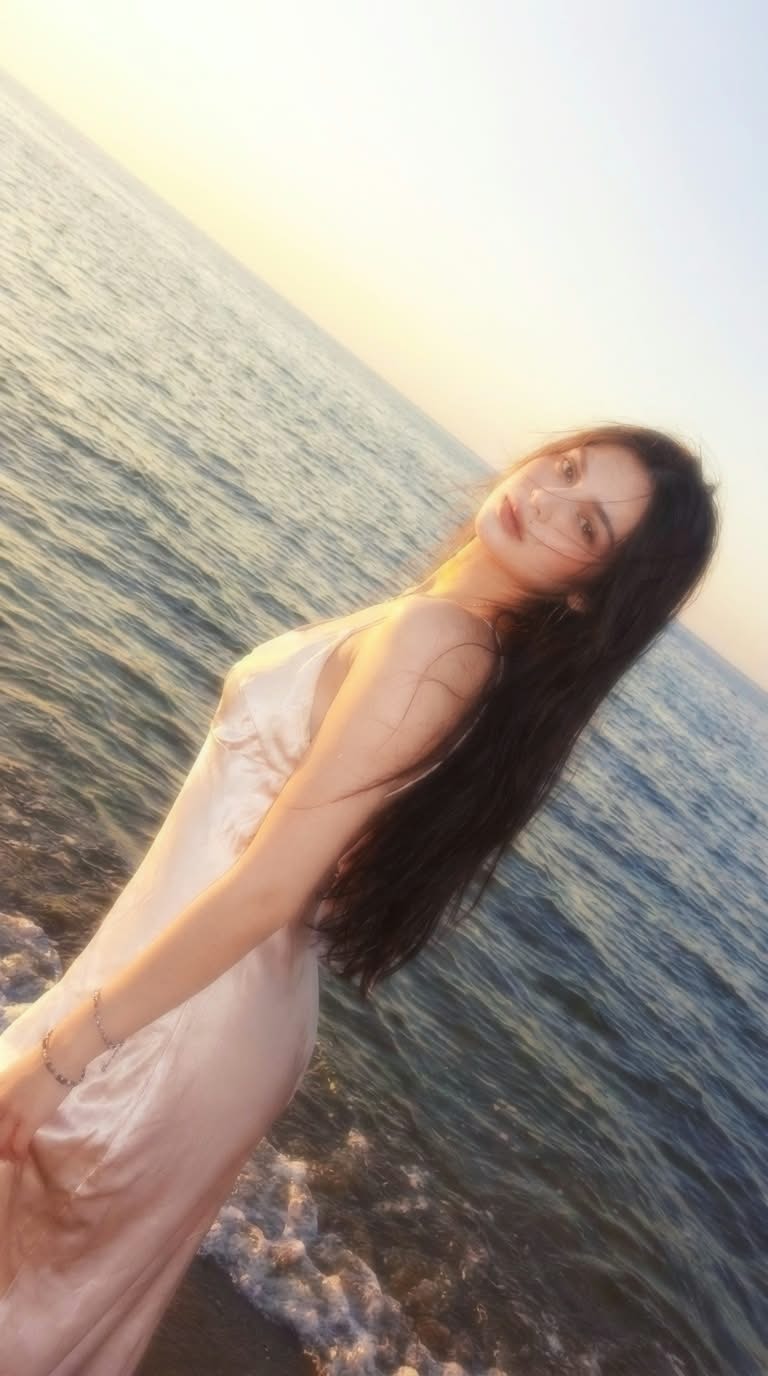 Golden-Hour Coastal Portrait from a Reference Photo output 4