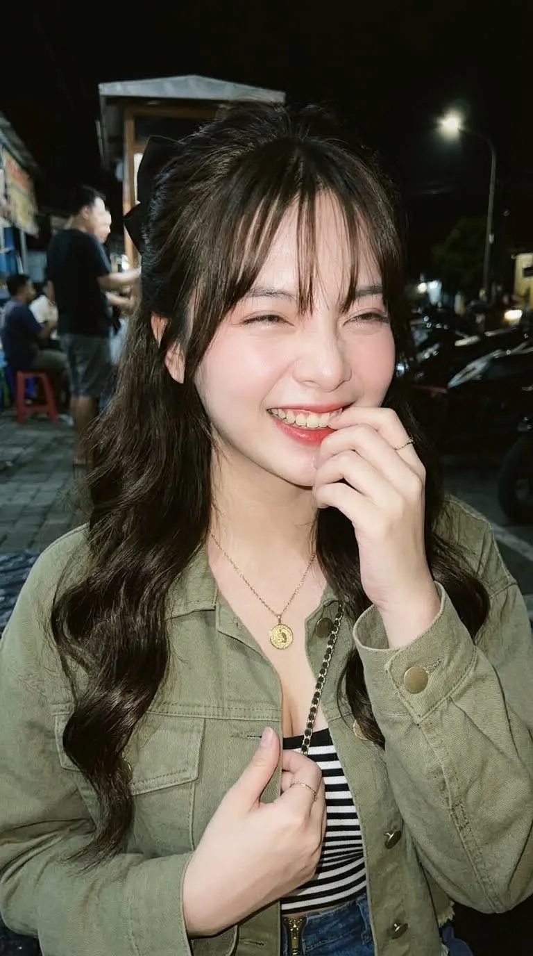 Direct-Flash Street-Food Night Portrait output 6