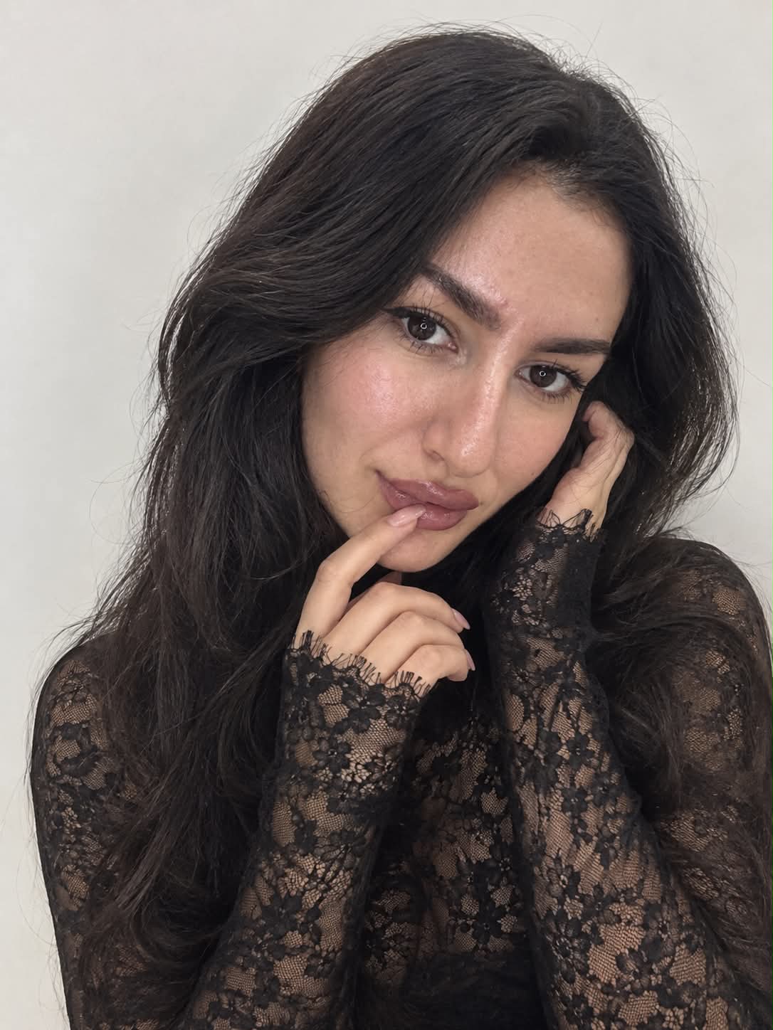Photorealistic Close-Up Portrait with Long Lace Sleeves