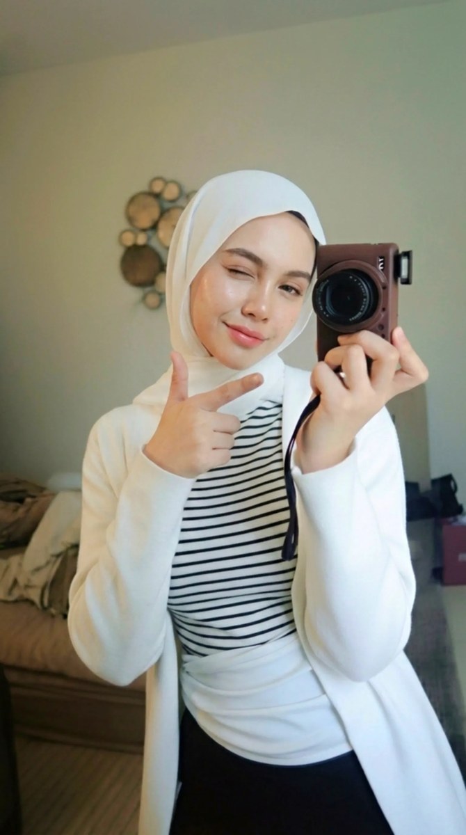 White Hijab Editorial Mirror-Selfie Portrait output 3