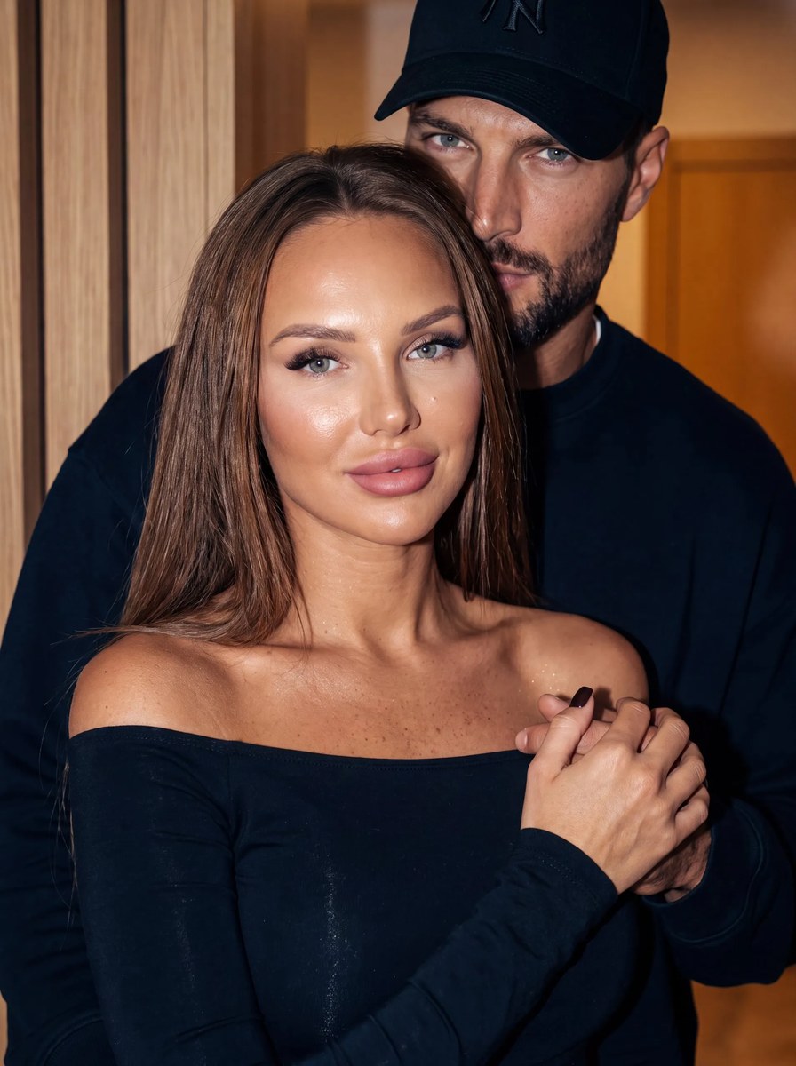 Intimate, Flash-Lit Couple Portrait output 1